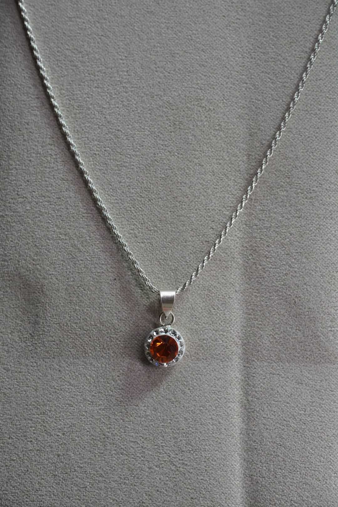 Collar Punto de Luz Naranjo - Plata 925.