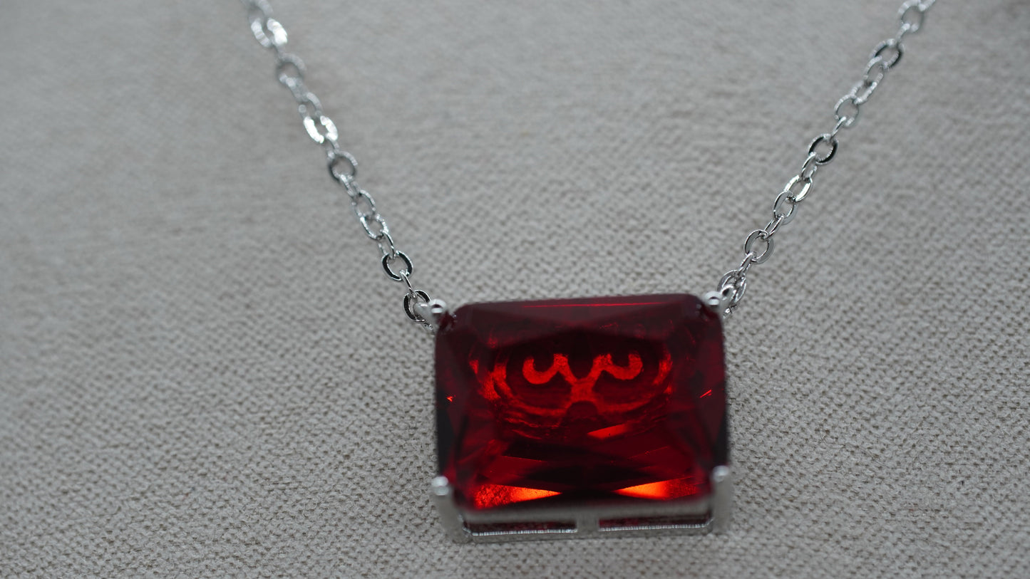 Collar de Piedra Carmesí - Plata 925.